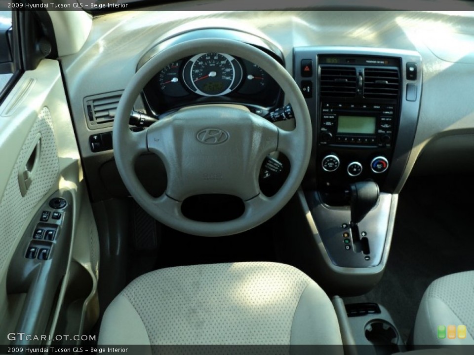Beige Interior Dashboard for the 2009 Hyundai Tucson GLS #53074452