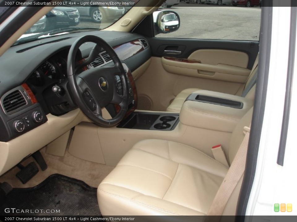 Light Cashmere/Ebony Interior Photo for the 2007 Chevrolet Suburban 1500 LT 4x4 #53088533