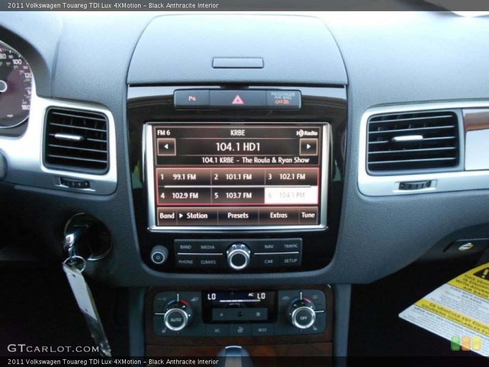 Black Anthracite Interior Controls for the 2011 Volkswagen Touareg TDI Lux 4XMotion #53089874