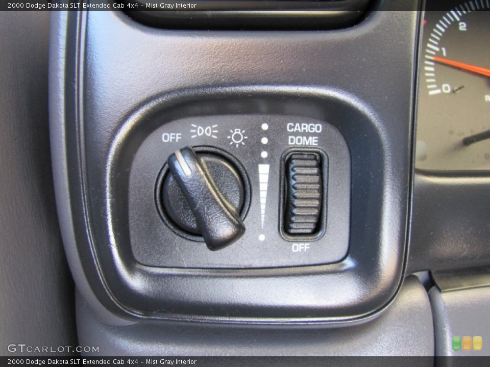 Mist Gray Interior Controls for the 2000 Dodge Dakota SLT Extended Cab 4x4 #53090282