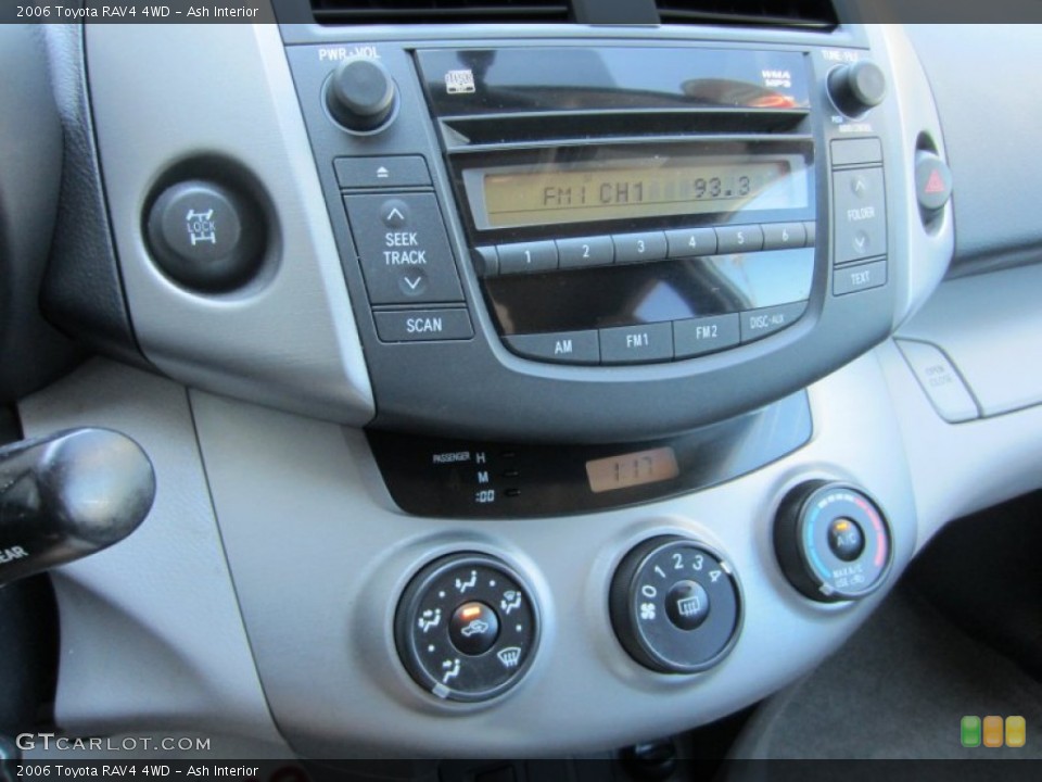 Ash Interior Controls for the 2006 Toyota RAV4 4WD #53095046