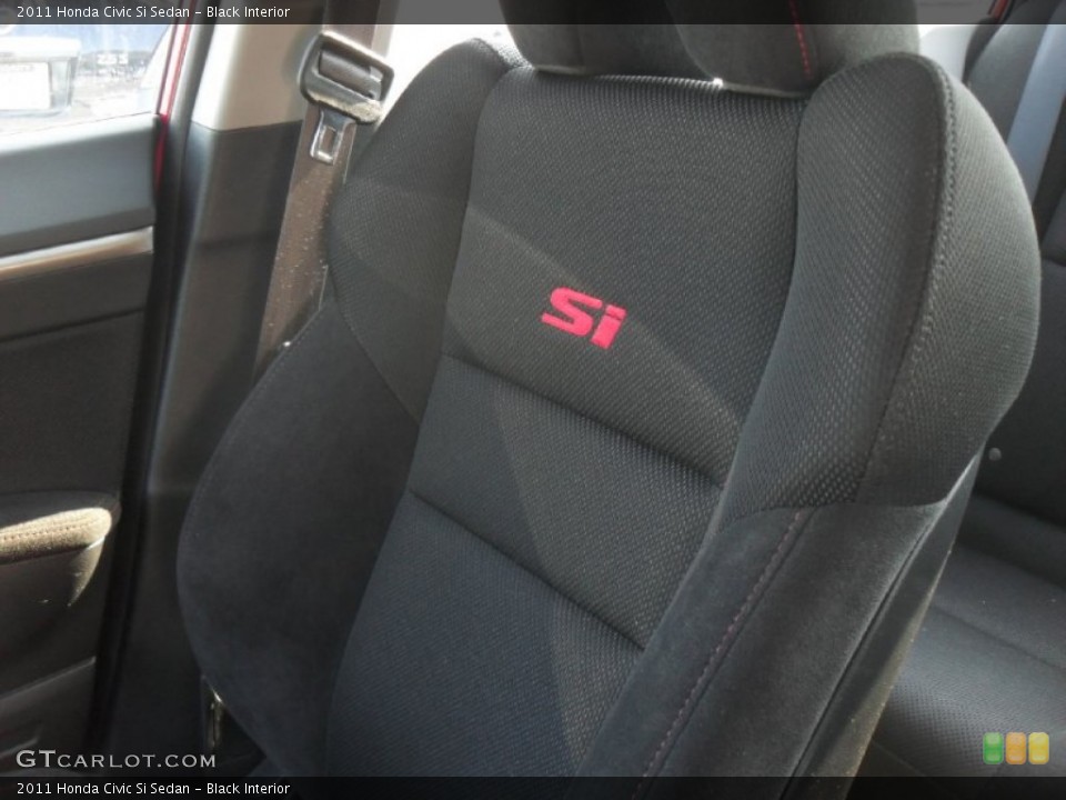 Black Interior Photo for the 2011 Honda Civic Si Sedan #53097359