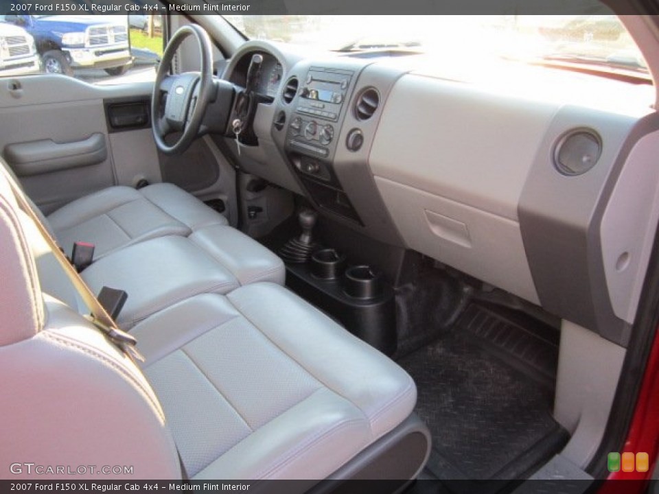 Medium Flint Interior Dashboard for the 2007 Ford F150 XL Regular Cab 4x4 #53099603