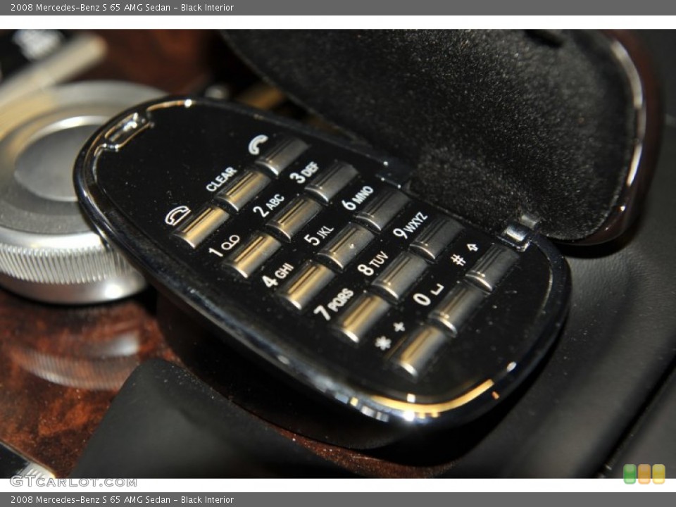 Black Interior Controls for the 2008 Mercedes-Benz S 65 AMG Sedan #53101682