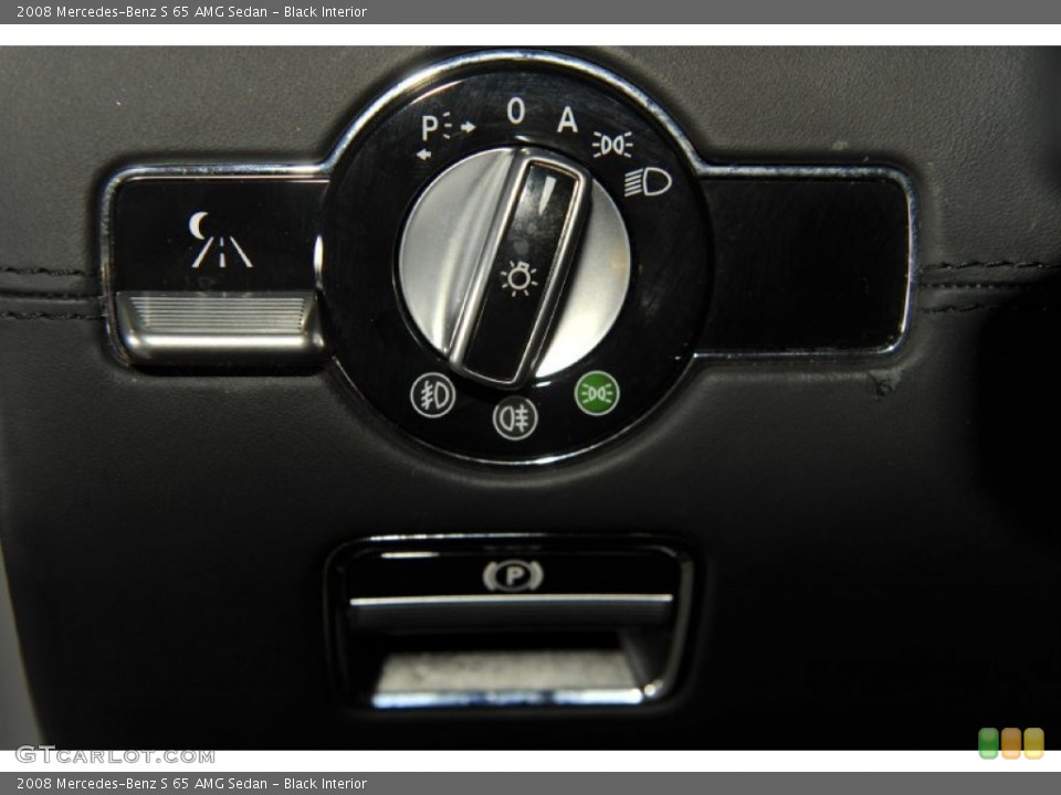 Black Interior Controls for the 2008 Mercedes-Benz S 65 AMG Sedan #53101760