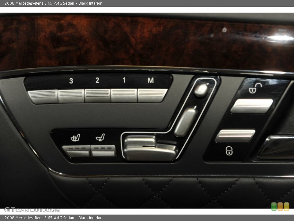 Black Interior Controls for the 2008 Mercedes-Benz S 65 AMG Sedan #53101967