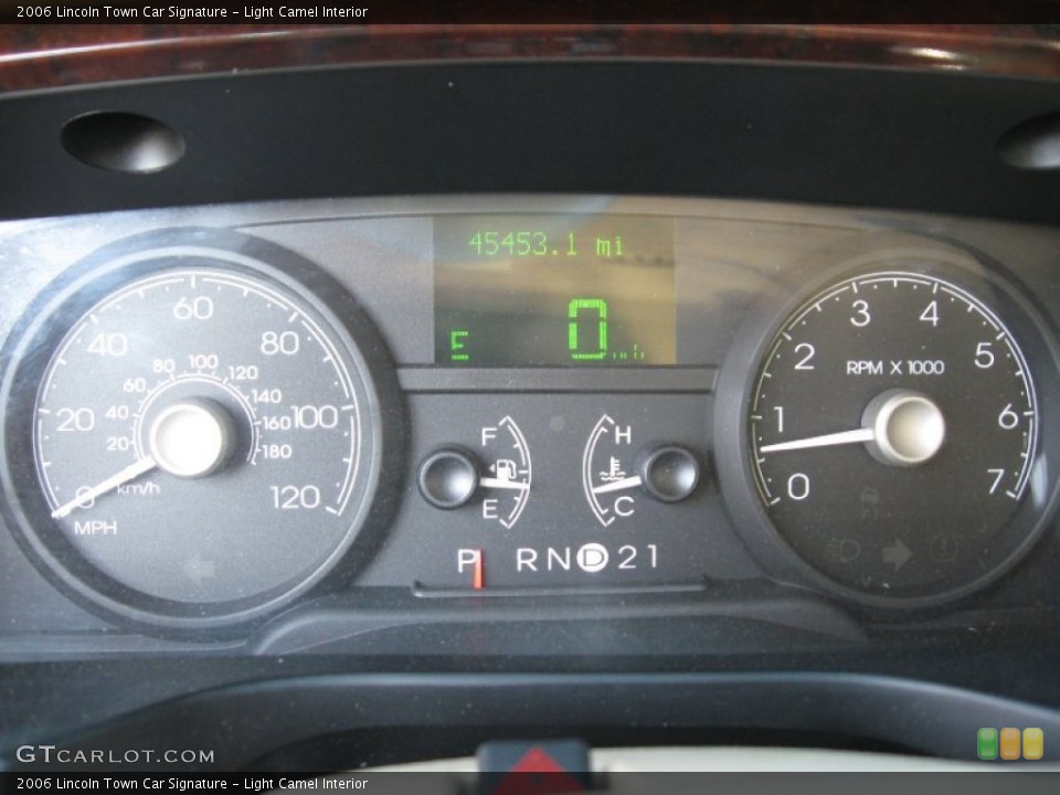 Light Camel Interior Gauges for the 2006 Lincoln Town Car Signature #53109467