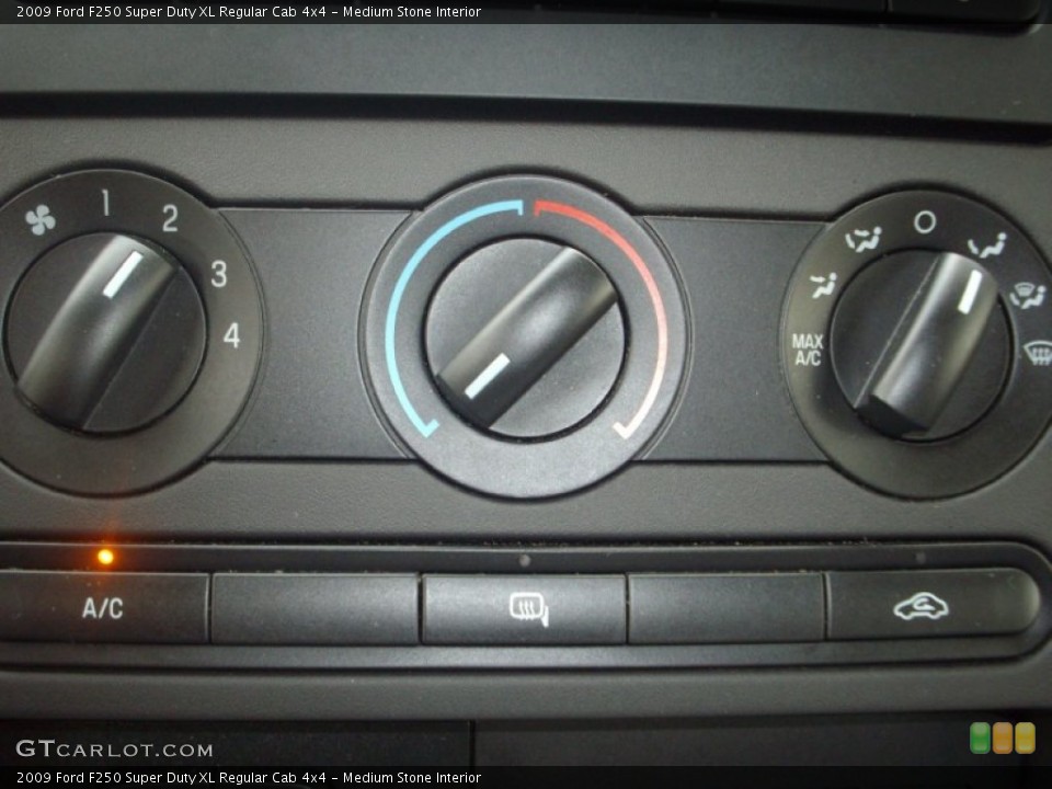 Medium Stone Interior Controls for the 2009 Ford F250 Super Duty XL Regular Cab 4x4 #53123154