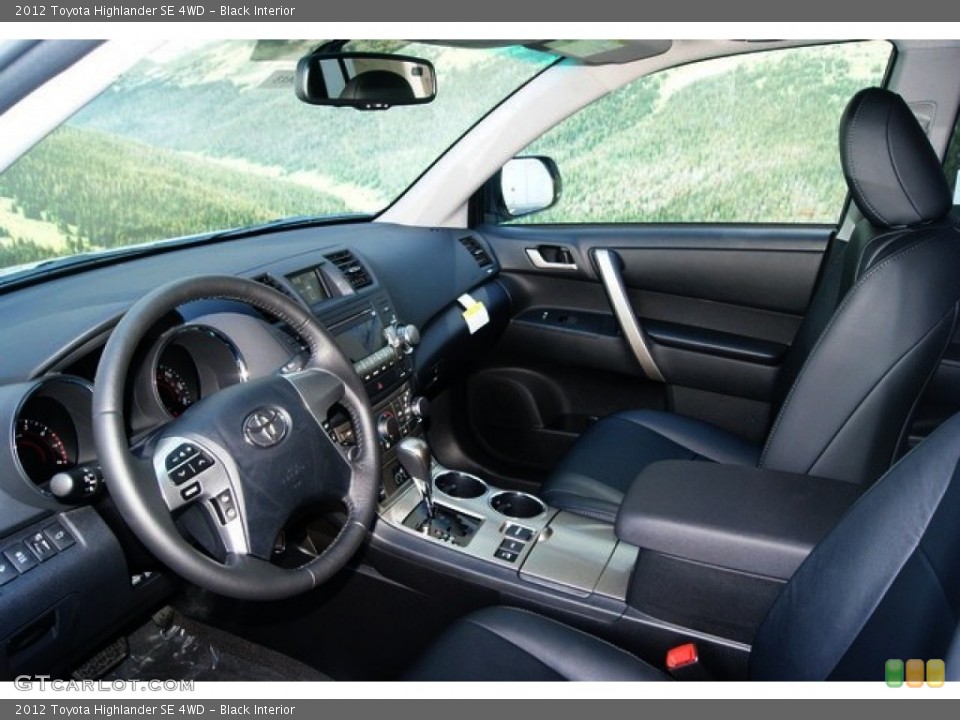 Black Interior Photo for the 2012 Toyota Highlander SE 4WD #53133760