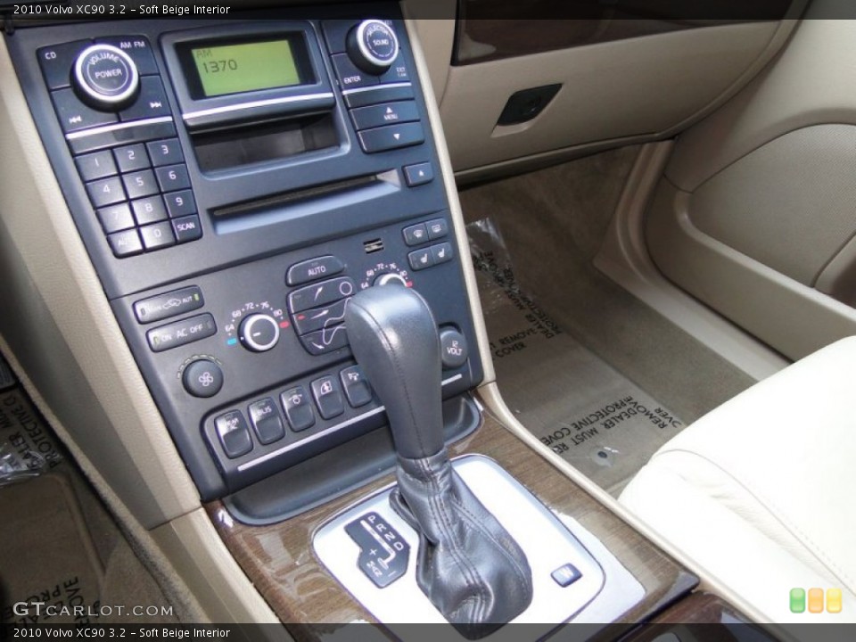 Soft Beige Interior Controls for the 2010 Volvo XC90 3.2 #53135464