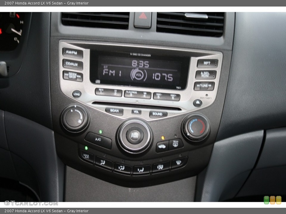 Gray Interior Audio System for the 2007 Honda Accord LX V6 Sedan #53136361