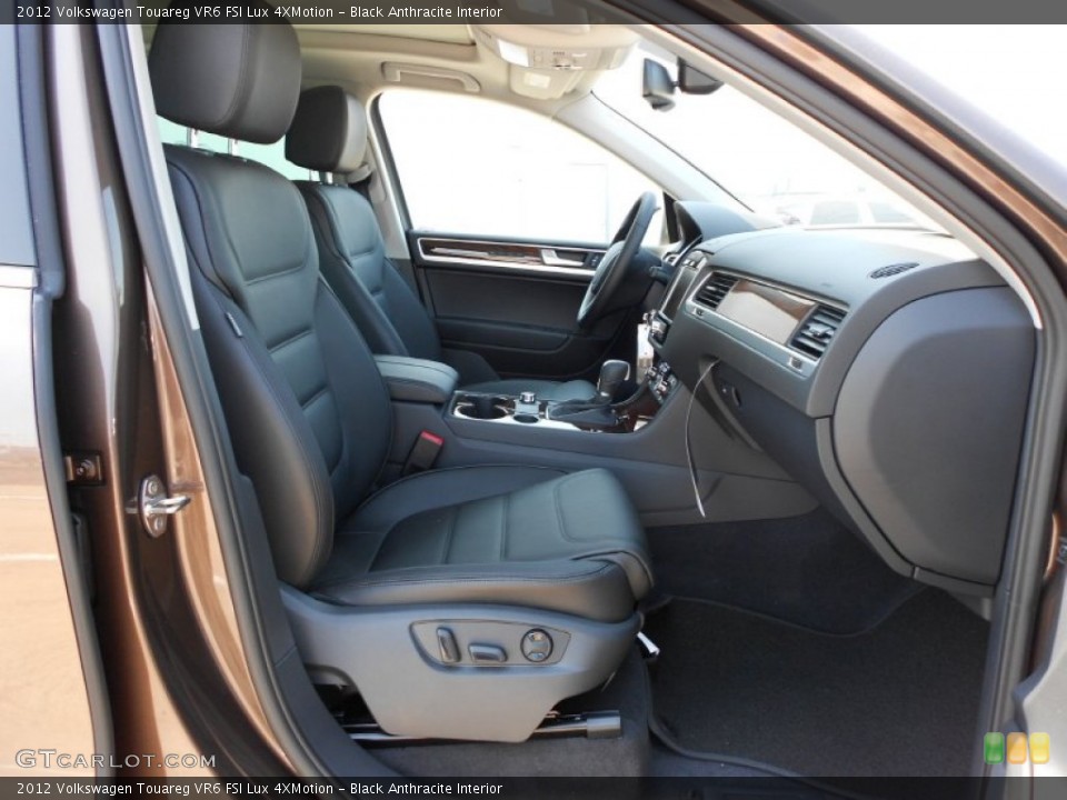 Black Anthracite Interior Photo for the 2012 Volkswagen Touareg VR6 FSI Lux 4XMotion #53137099