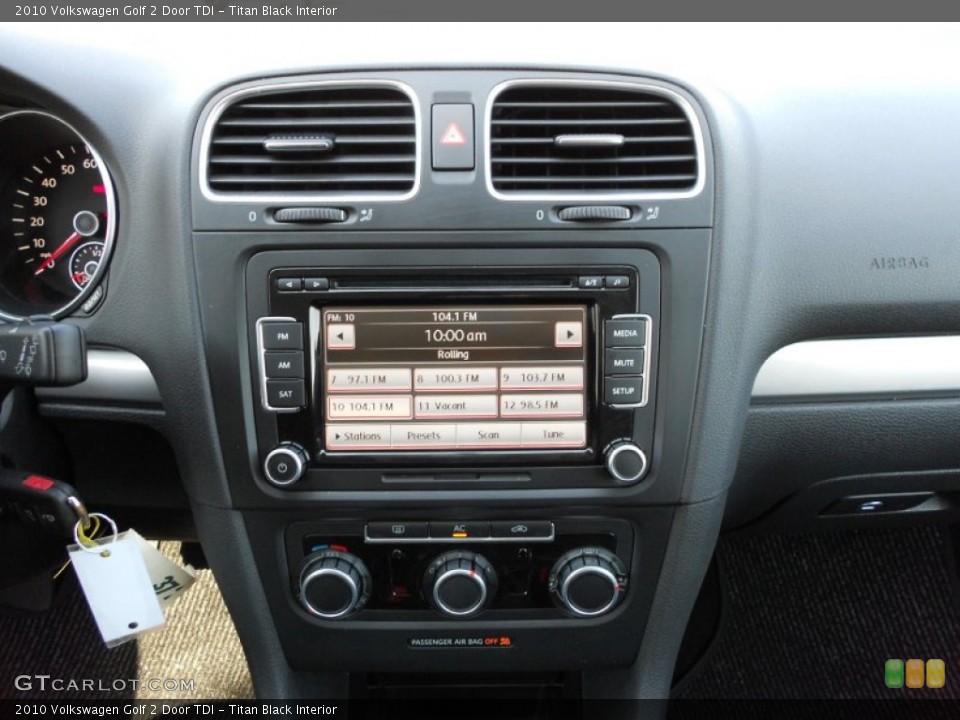 Titan Black Interior Controls for the 2010 Volkswagen Golf 2 Door TDI #53140048