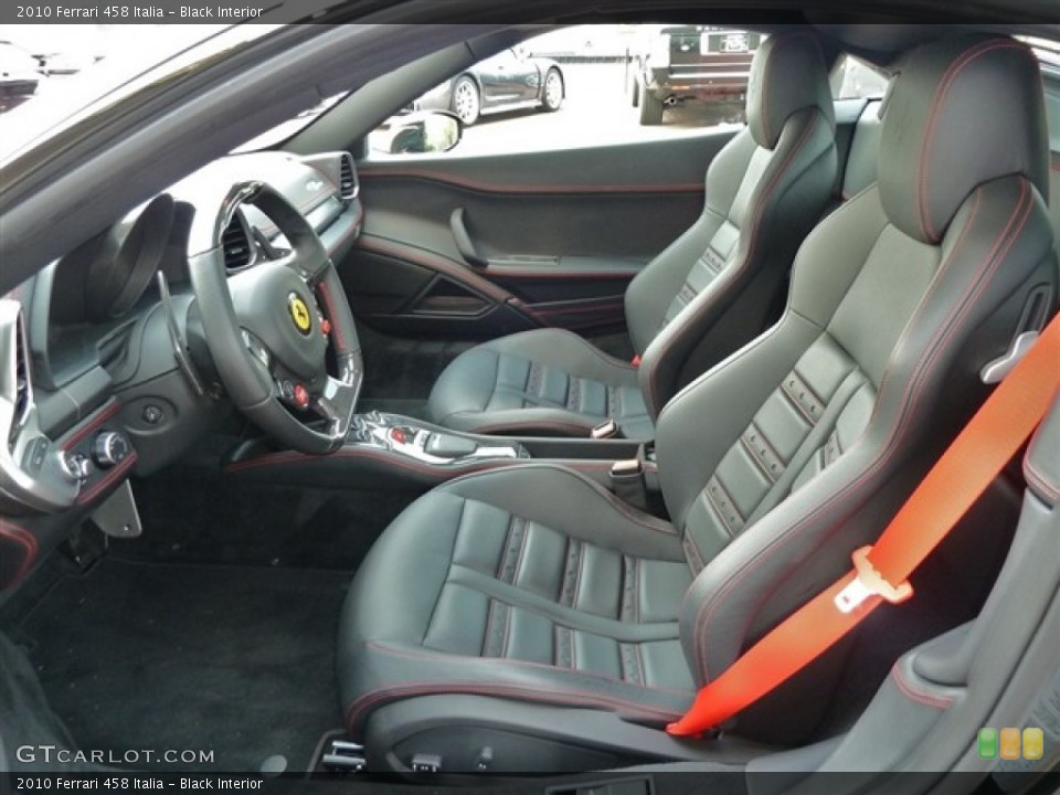 Black Interior Photo for the 2010 Ferrari 458 Italia #53174020