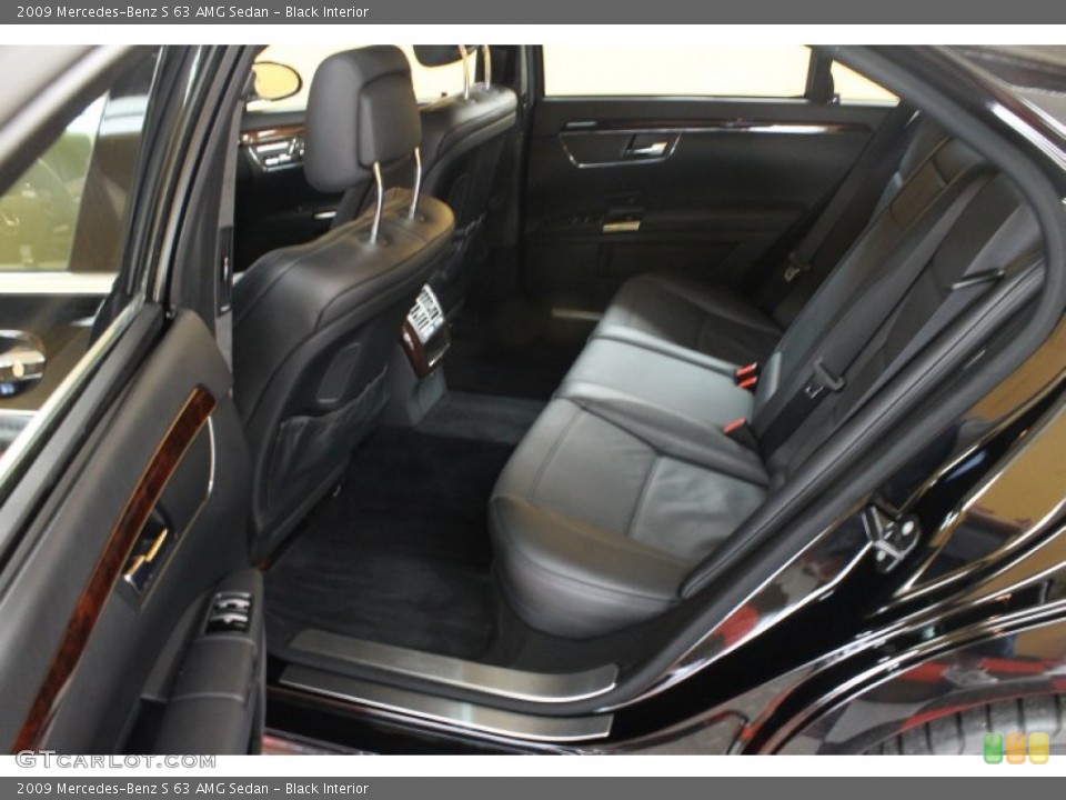 Black Interior Photo for the 2009 Mercedes-Benz S 63 AMG Sedan #53174900
