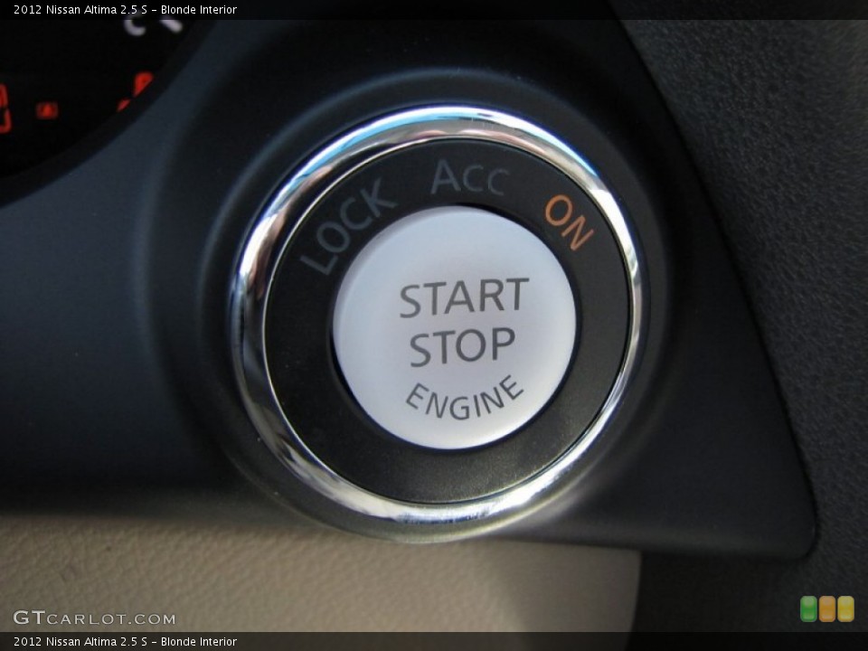 Blonde Interior Controls for the 2012 Nissan Altima 2.5 S #53180108