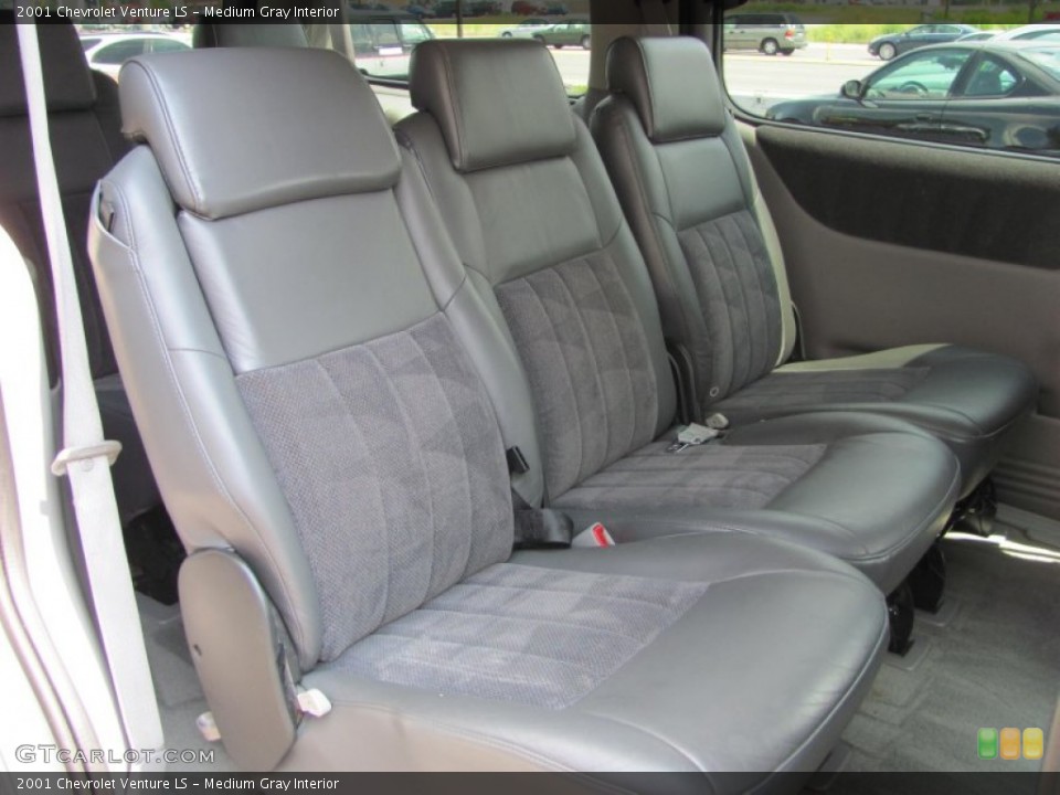 Medium Gray Interior Photo for the 2001 Chevrolet Venture LS #53183870