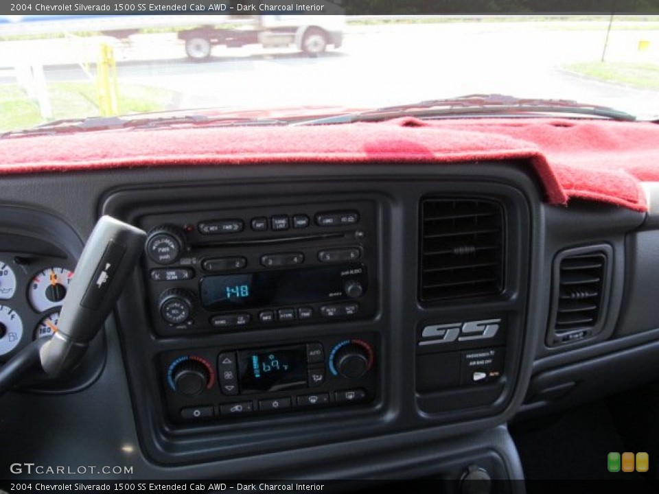 Dark Charcoal Interior Audio System for the 2004 Chevrolet Silverado 1500 SS Extended Cab AWD #53189561