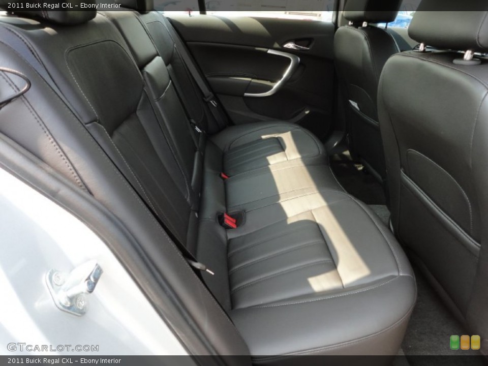 Ebony Interior Photo for the 2011 Buick Regal CXL #53195582