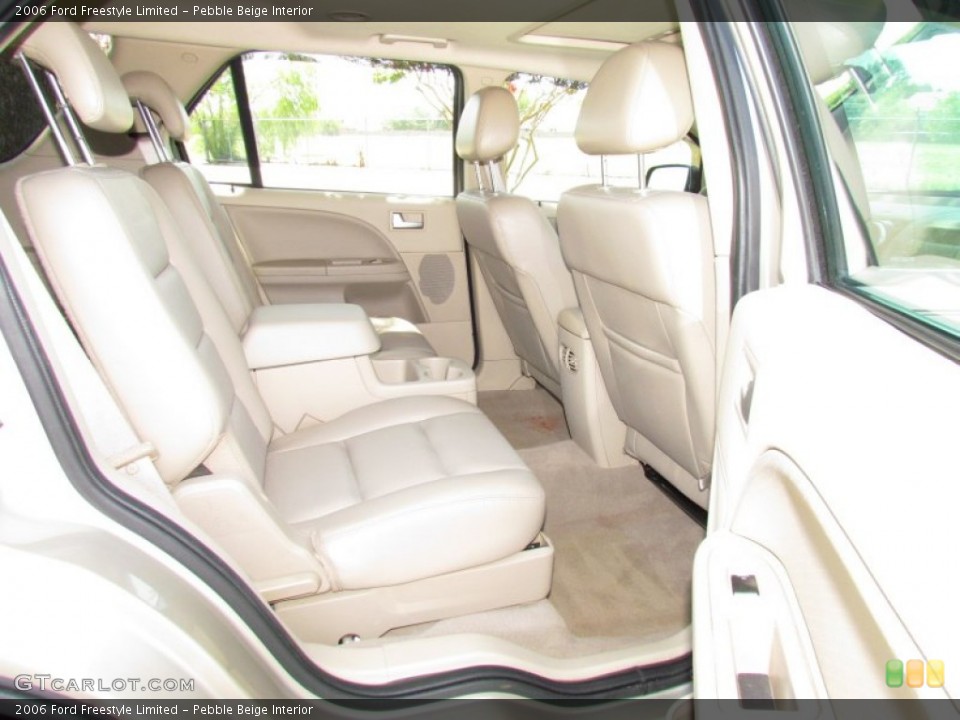 Pebble Beige Interior Photo for the 2006 Ford Freestyle Limited #53208278