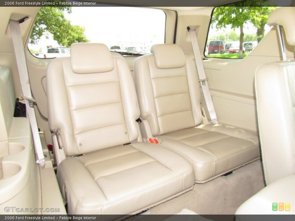 Pebble Beige Interior Photo for the 2006 Ford Freestyle Limited #53208287