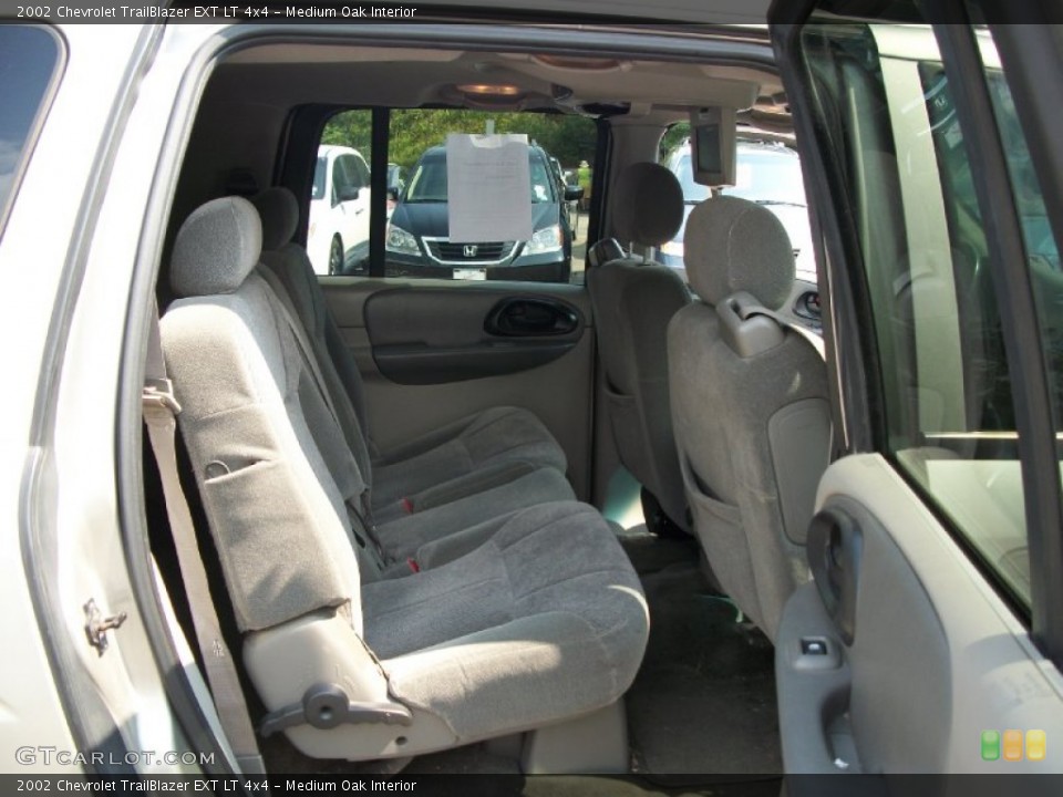 Medium Oak Interior Photo for the 2002 Chevrolet TrailBlazer EXT LT 4x4 #53209589
