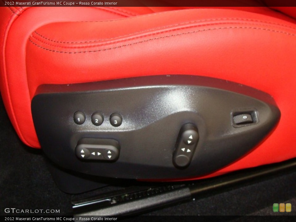 Rosso Corallo Interior Controls for the 2012 Maserati GranTurismo MC Coupe #53213201