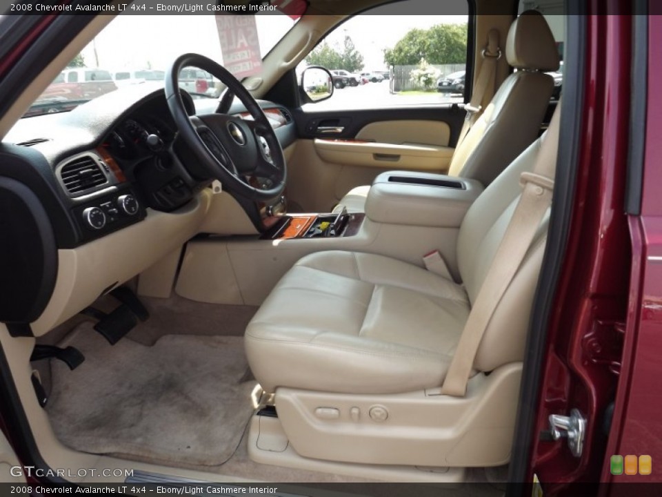 Ebony/Light Cashmere Interior Photo for the 2008 Chevrolet Avalanche LT 4x4 #53214065