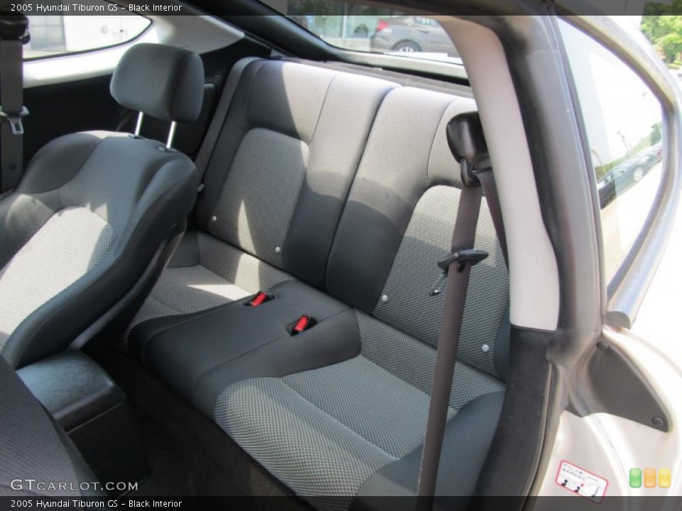 Black Interior Photo for the 2005 Hyundai Tiburon GS #53222756