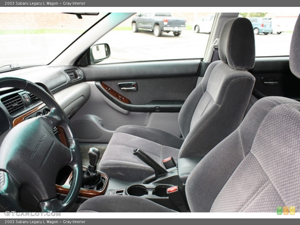 Gray Interior Photo for the 2003 Subaru Legacy L Wagon #53226687