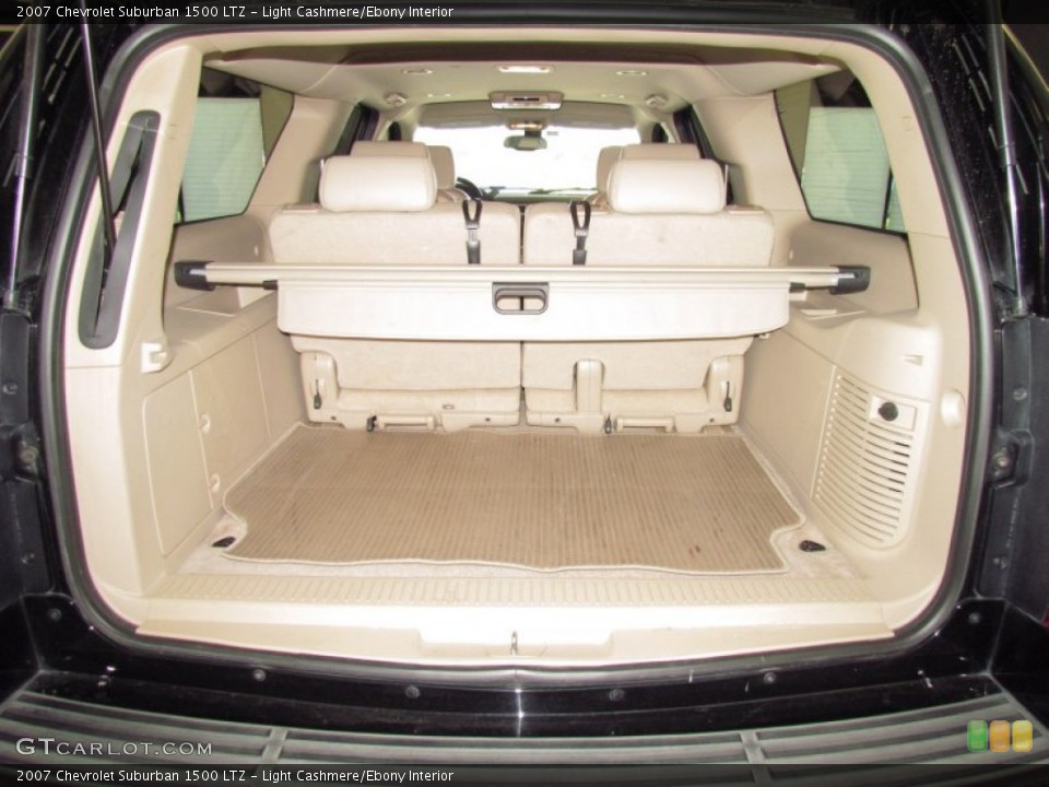 Light Cashmere/Ebony Interior Trunk for the 2007 Chevrolet Suburban 1500 LTZ #53228679