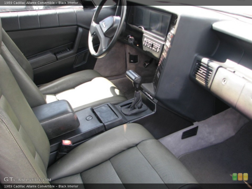 Black Interior Photo for the 1989 Cadillac Allante Convertible #53235330