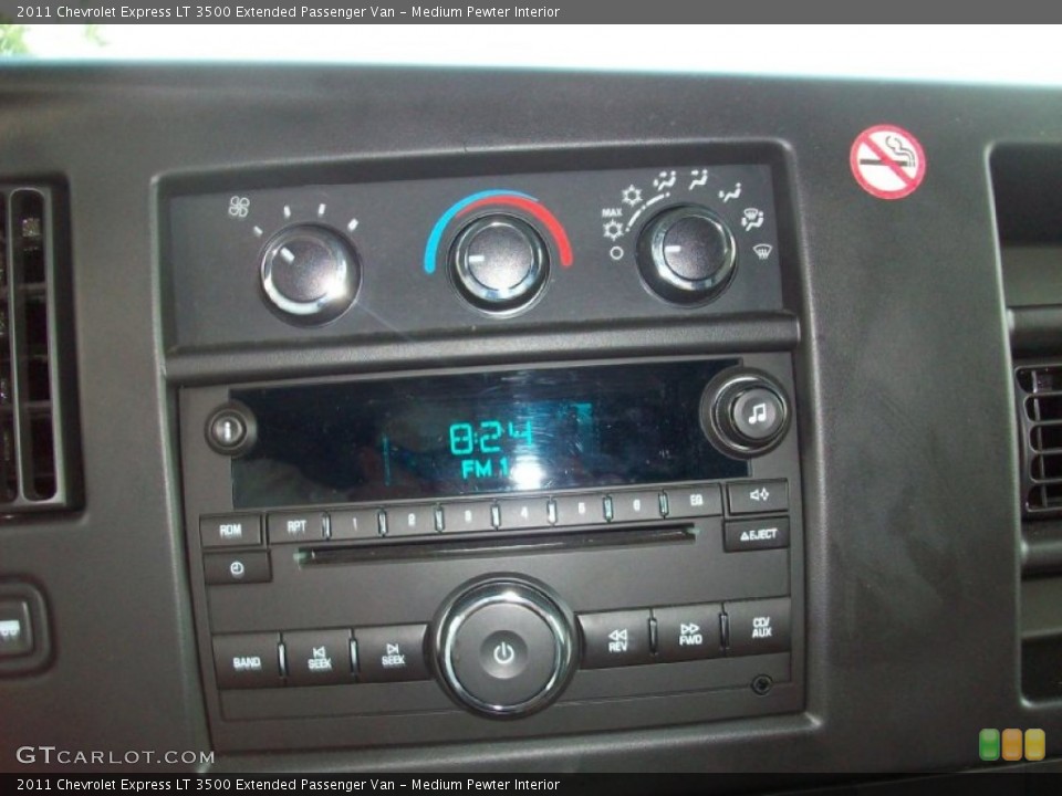 Medium Pewter Interior Controls for the 2011 Chevrolet Express LT 3500 Extended Passenger Van #53238417