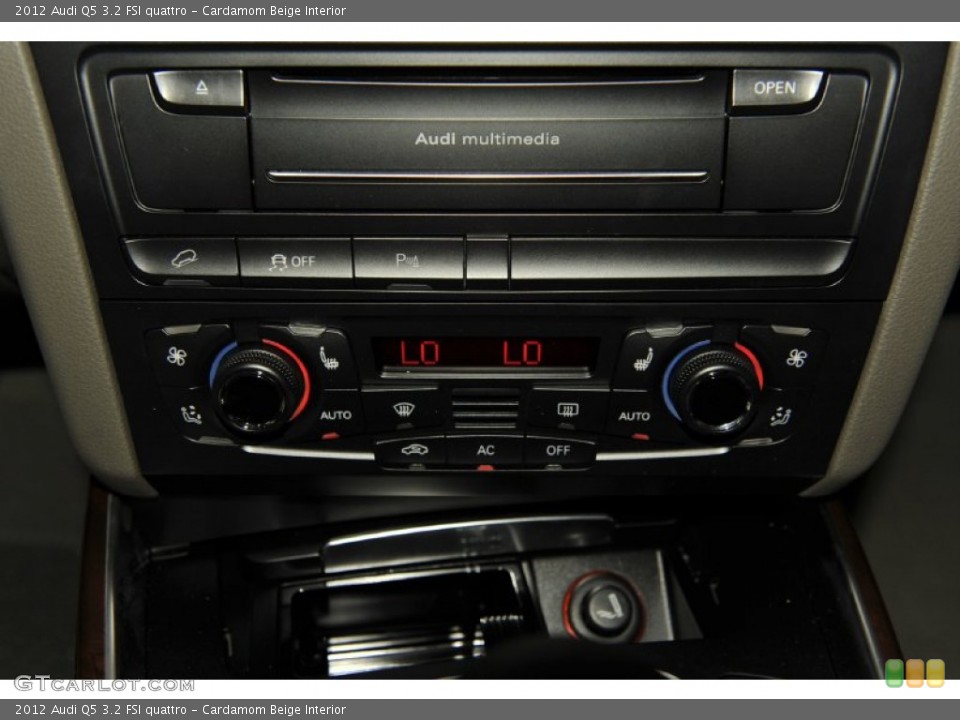 Cardamom Beige Interior Controls for the 2012 Audi Q5 3.2 FSI quattro #53242038
