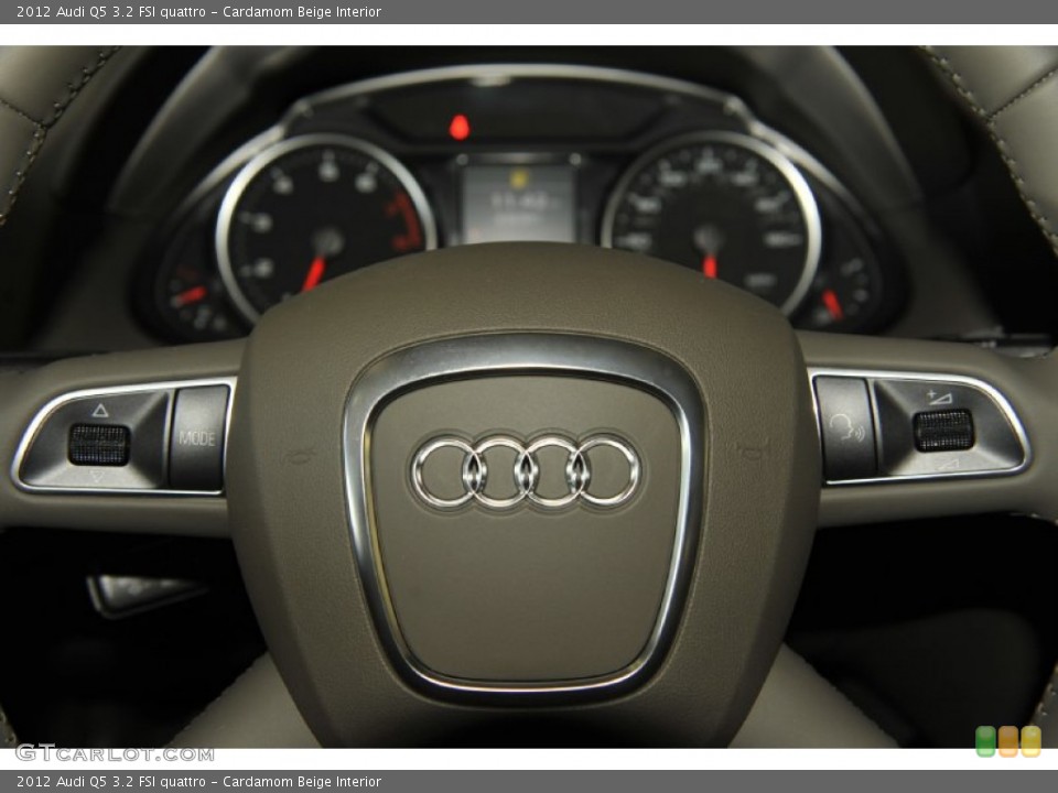 Cardamom Beige Interior Controls for the 2012 Audi Q5 3.2 FSI quattro #53242083