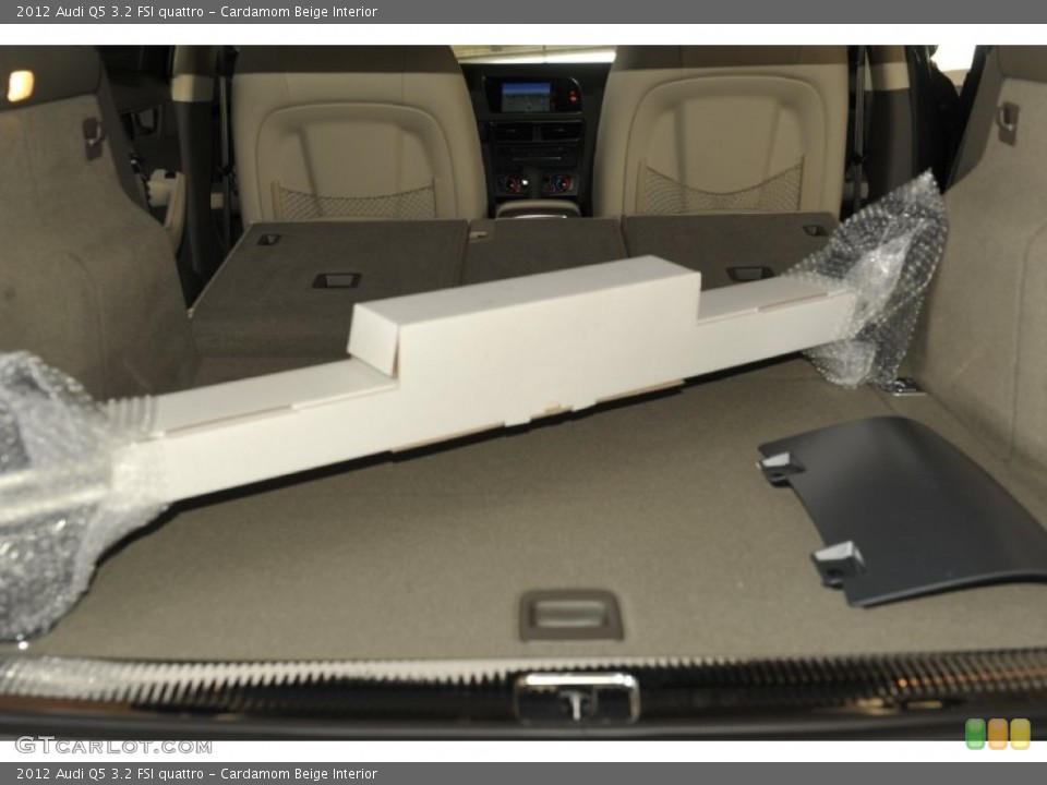 Cardamom Beige Interior Trunk for the 2012 Audi Q5 3.2 FSI quattro #53242170