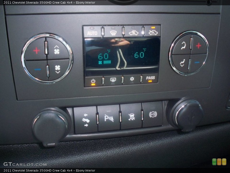 Ebony Interior Controls for the 2011 Chevrolet Silverado 3500HD Crew Cab 4x4 #53259049