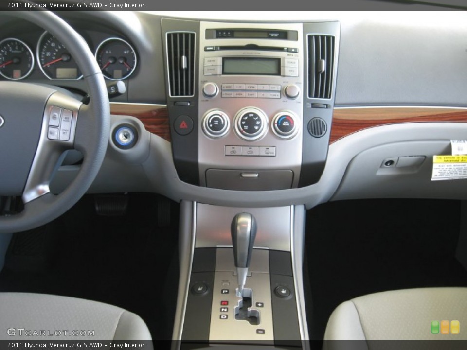 Gray Interior Controls for the 2011 Hyundai Veracruz GLS AWD #53264188