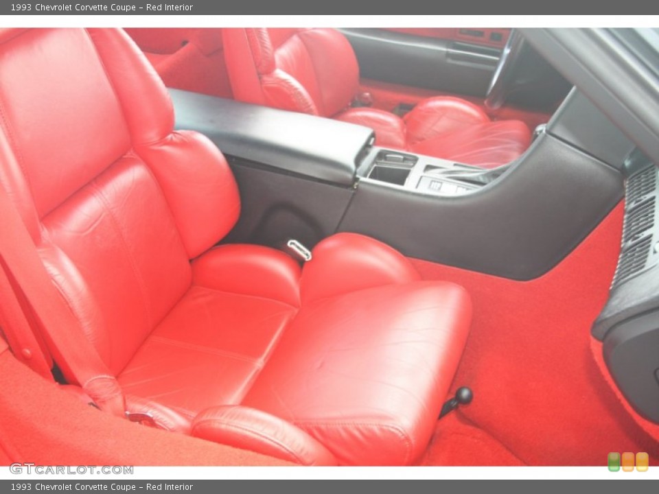 Red Interior Photo for the 1993 Chevrolet Corvette Coupe #53276965