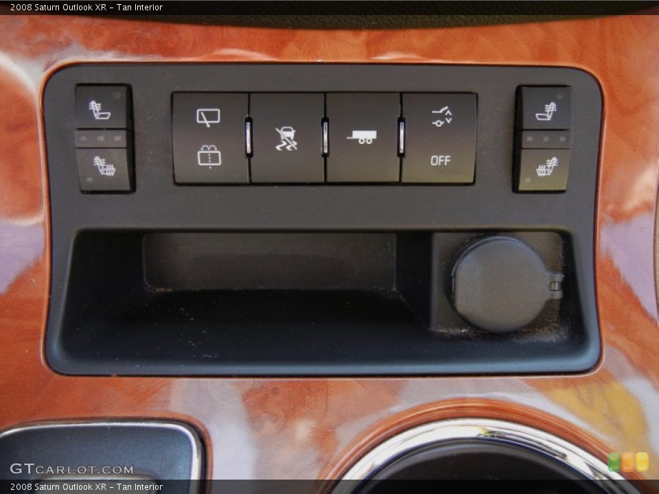 Tan Interior Controls for the 2008 Saturn Outlook XR #53281551