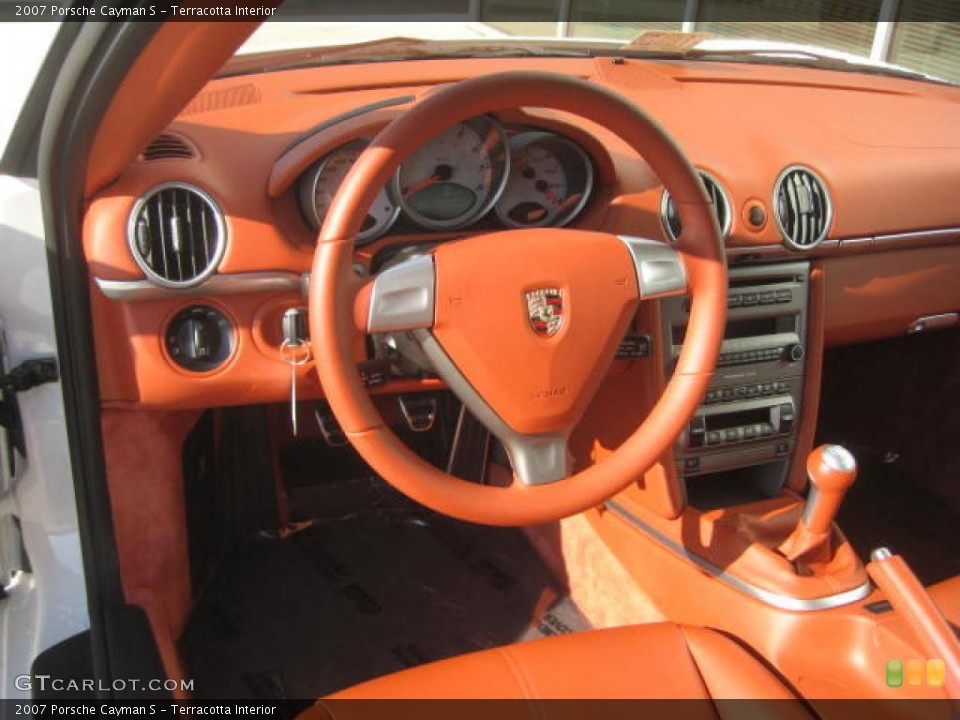 Terracotta Interior Photo for the 2007 Porsche Cayman S #5329580