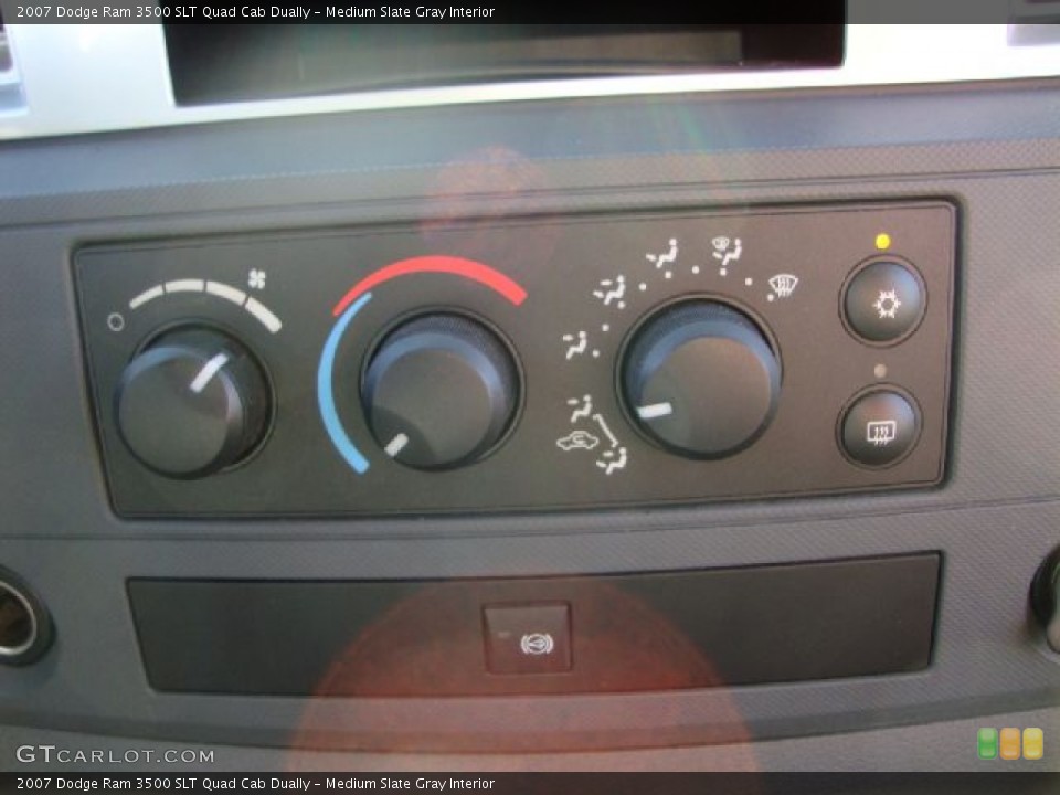 Medium Slate Gray Interior Controls for the 2007 Dodge Ram 3500 SLT Quad Cab Dually #53300061