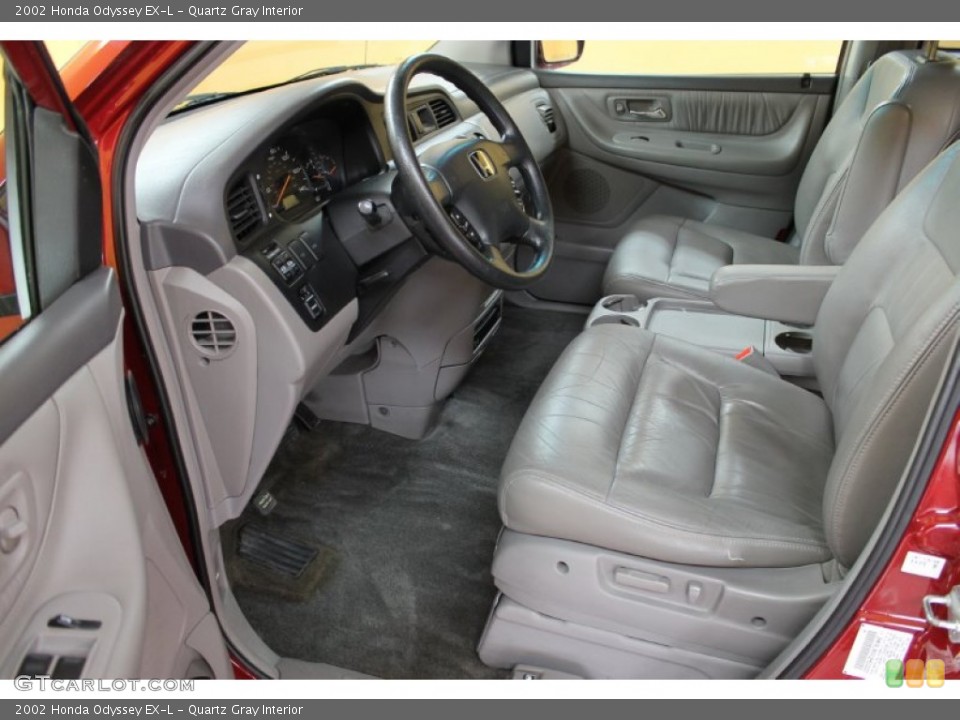 Quartz Gray Interior Photo for the 2002 Honda Odyssey EX-L #53329071
