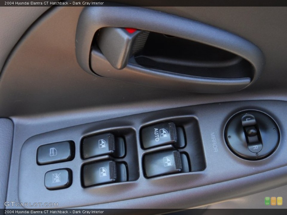 Dark Gray Interior Controls for the 2004 Hyundai Elantra GT Hatchback #53329761