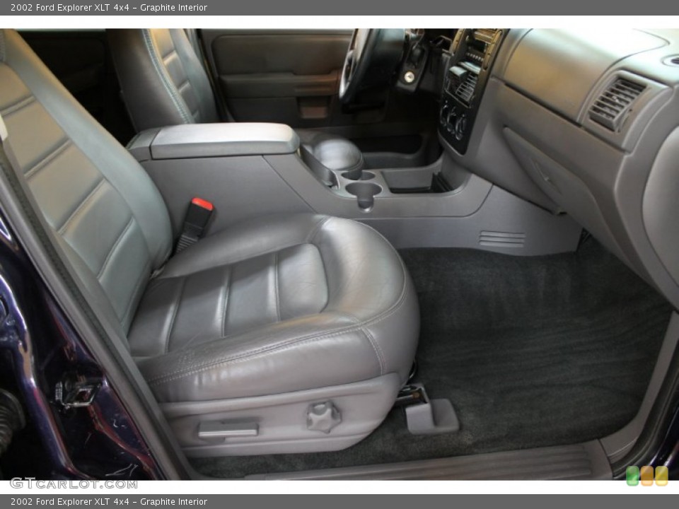 Graphite Interior Photo for the 2002 Ford Explorer XLT 4x4 #53331516