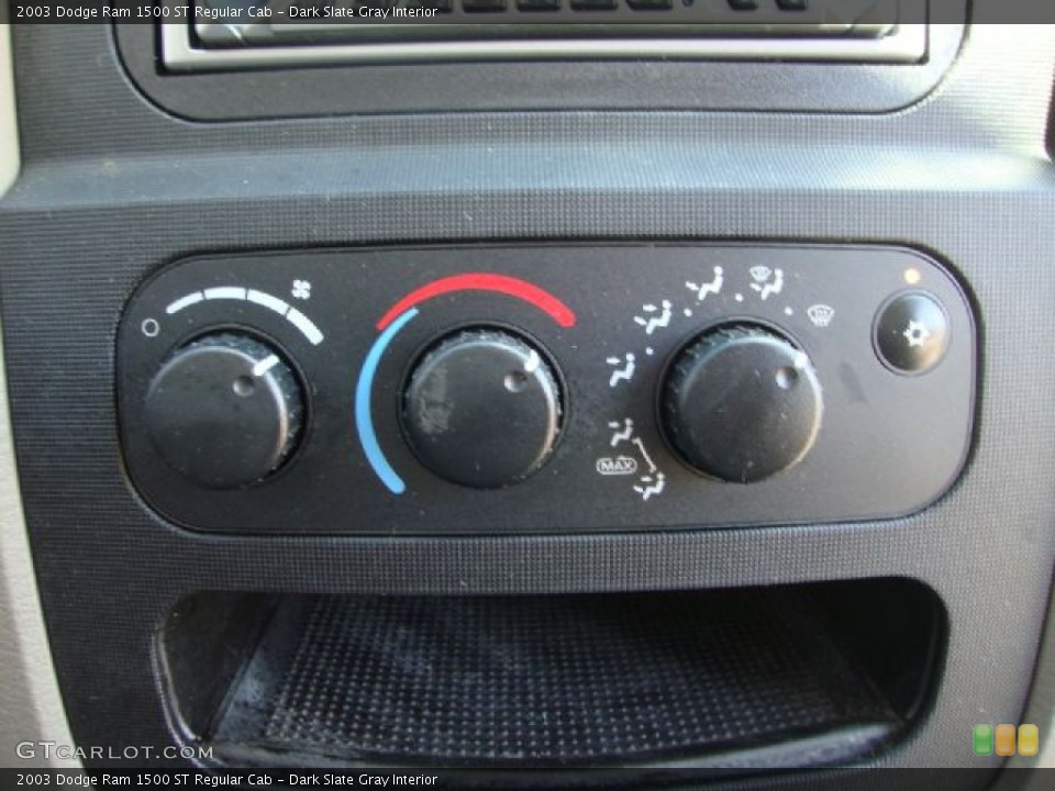 Dark Slate Gray Interior Controls for the 2003 Dodge Ram 1500 ST Regular Cab #53338858