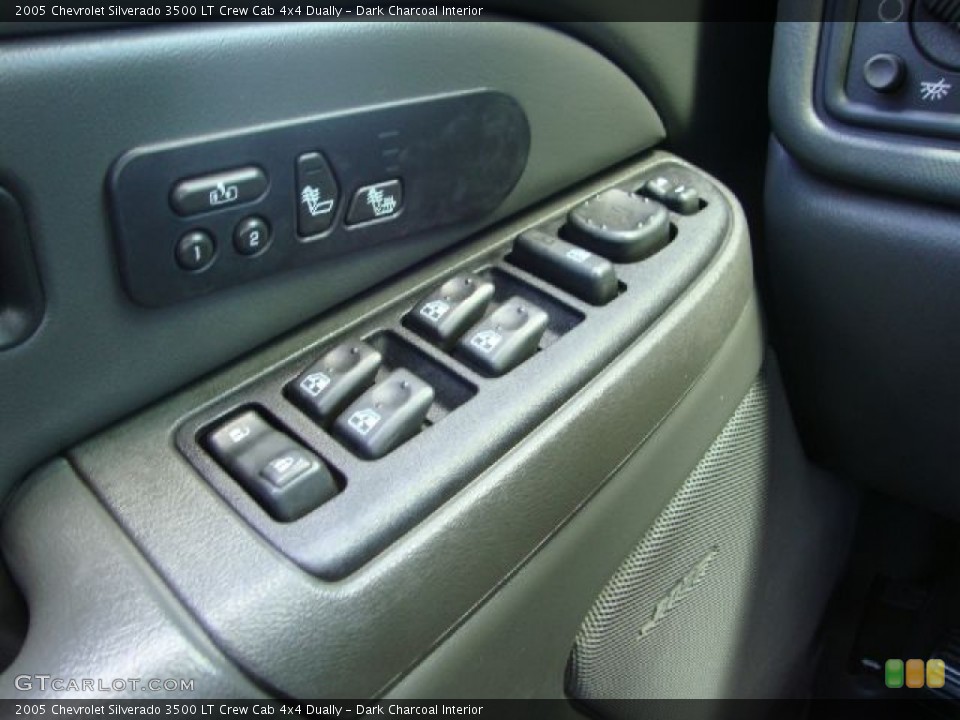 Dark Charcoal Interior Controls for the 2005 Chevrolet Silverado 3500 LT Crew Cab 4x4 Dually #53339356