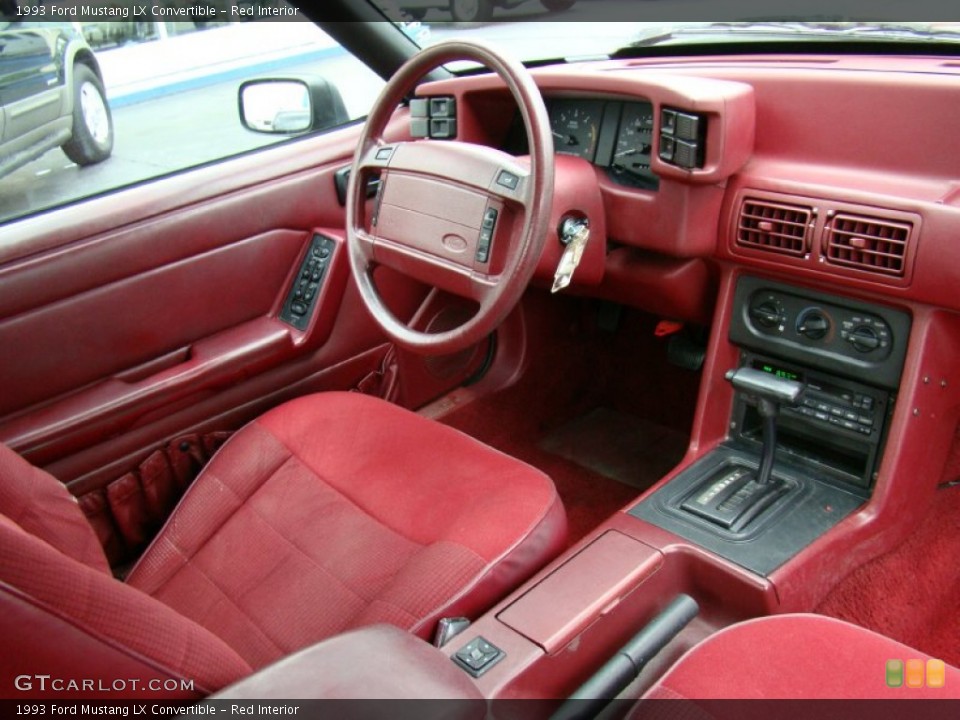 Red Interior Photo for the 1993 Ford Mustang LX Convertible #53346757