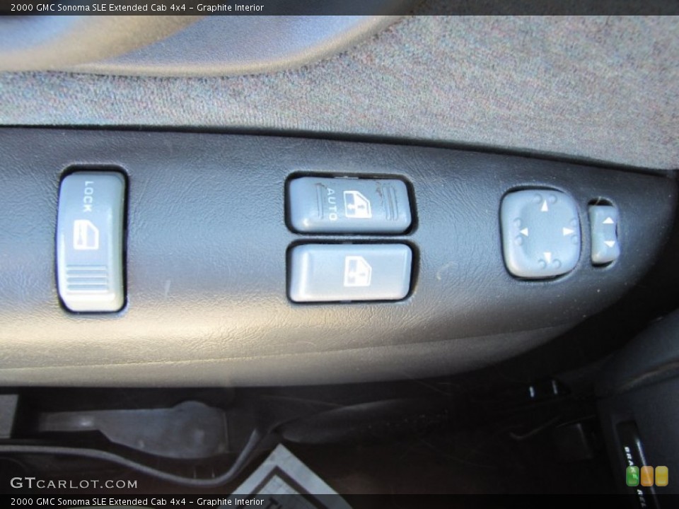 Graphite Interior Controls for the 2000 GMC Sonoma SLE Extended Cab 4x4 #53347672