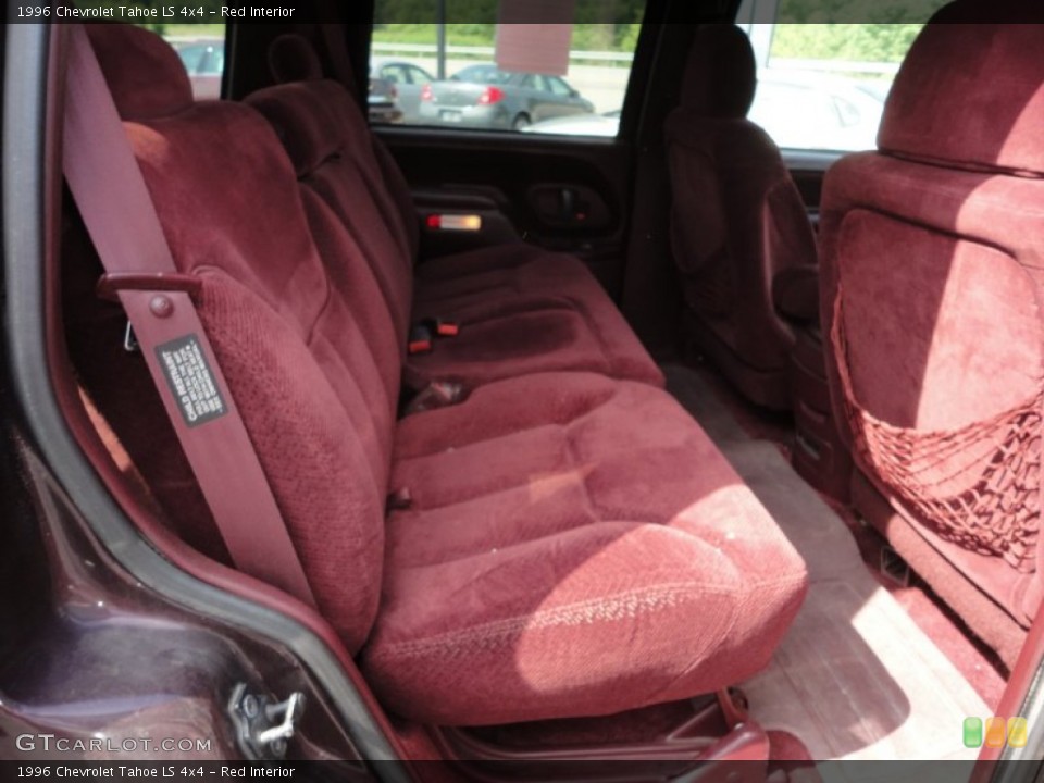 Red Interior Photo for the 1996 Chevrolet Tahoe LS 4x4 #53349784